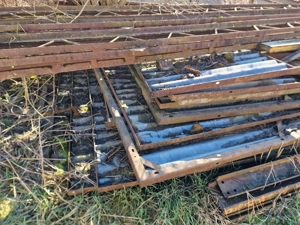 Vând schelet hală metalică complet   aproximativ 150 mp - imagine 3