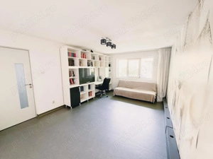 Vând apt.transformat în spațiu comercial zona govandari  - imagine 7