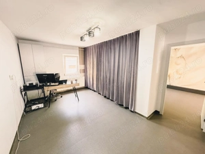 Vând  3 Spații Comerciale în zone diferite în Reșița 