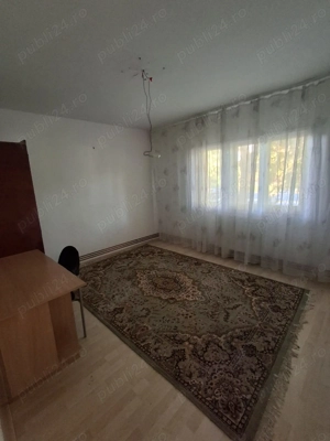 Proprietar vand apartament spatios, 77 mp utili, 3 camere, decomandat, 2 bai, centrala proprie! - imagine 6