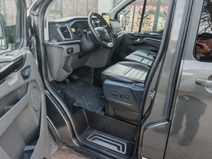 Ford Tourneo Custom 2.0 tdci 170 cai ,8+1 locuri , model 2019 extra lung. - imagine 9