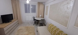 garsoniera et 2  renovata