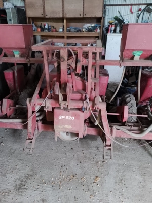 Semănătoare gaspardo 520 sp de porumb și floarea soarelui