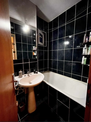 Vând apartament 2 camere zona Vlaicu  - imagine 7