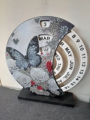 calendar , suport telefon si  suport cu mama