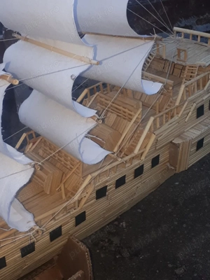 corabie cu panze tip galeon îmbrăcată an trestie 