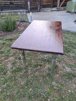 Masa deosebita din lemn masiv ( Handmade)