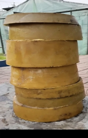 Vând 80 kg ceară albine.30 lei kg.