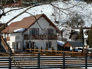 De vanzare pensiune de vis în cadru pitoresc, zona Moieciu de Sus