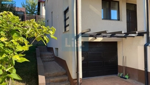 COMISION 0%! Vilă spațioasă și elegantă cu 4 dormitoare în Bucium 