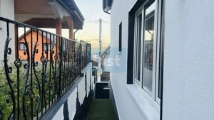 Casa recent renovata Codlea-jud.Brasov - imagine 2