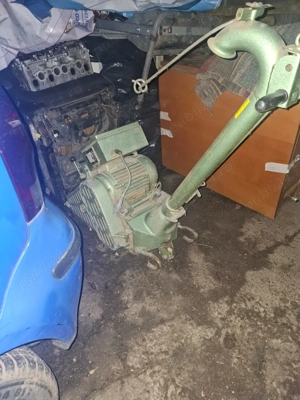 Mașină de șlefuit parchet și lemn