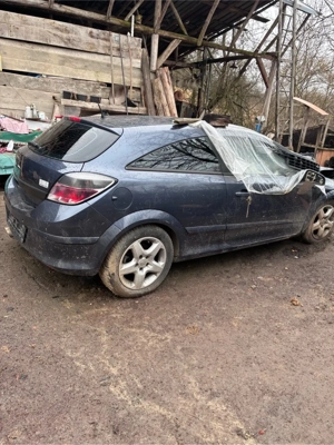 vand opel astra g gtc 1.6 benzina 116 cai fara radiatie si pompa de apa  - imagine 3