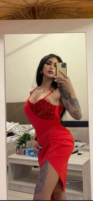 Ajunsa astăzi ofer si show web Transexula doar activa ofer servici de dominare dețin si jucarii