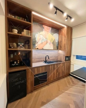 Casă 2 camere de închiriat singur curte zona Unirii