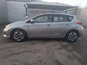 vând Toyota Auris  - imagine 5