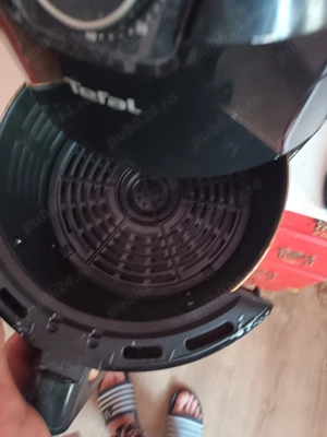 se vinde CE se vede ín poze fripteza Tefal XXL  - imagine 3