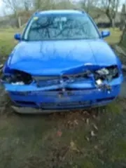 vind golf 4 pt pese se vinde si intreaga