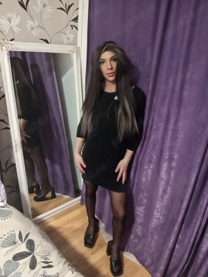 Bună sunt noua transexuală