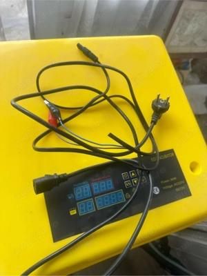 Titlu: Incubator Automat 96 Ouă   Dublă Alimentare (220V 12V) - imagine 3
