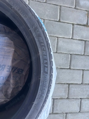 Vând anvelope Michelin Pilot Alpin – 2 dimensiuni, pentru BMW M3 CS