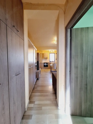 Inchiriez apartament 2 camere ,etaj 3 3,acoperis,complet mobilat si utilat - imagine 2