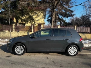 Vând Golf 7.5, 1.0 benzină, prima înmatriculare 10.2018 - imagine 3