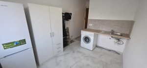 Etajul 2 zona Dacia - Biserica , libera