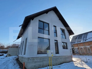 Doua case in Sfantu Ilie, 110 mp utili, garaj, acces privat