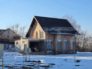 Doua case in Sfantu Ilie, 110 mp utili, garaj, acces privat - imagine 6