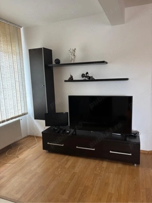 Apartament cu 3 camere de inchiriat 