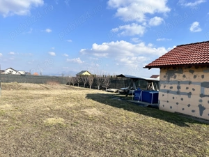 Teren intravilan 1000 mp ingradit cu foisor inchis utilitati pe teren PUZ livada pomi fructiferi - imagine 3