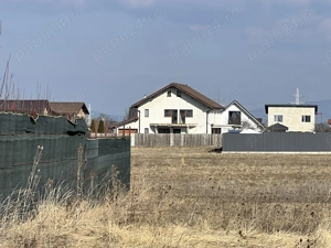 Teren intravilan 1000 mp ingradit cu foisor inchis utilitati pe teren PUZ livada pomi fructiferi - imagine 7