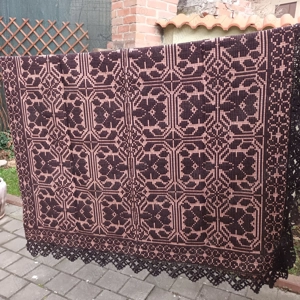 vand covoare lana, tesute  manual, stare impecabila