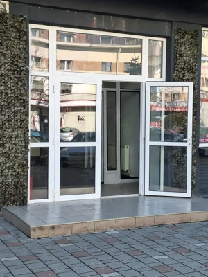 Închiriez spațiu comercial Mioveni 
