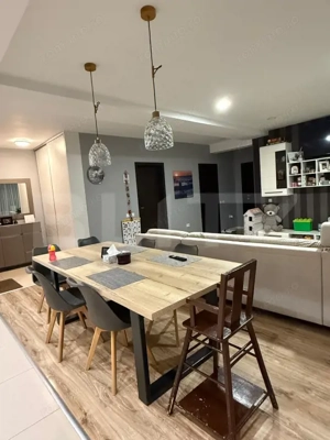 Apartament cu 3 camere, 80 mp utili, mobilat si utilat, parcare, zona centrala - imagine 6