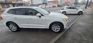 Volvo xc 60  an 2020 motor D4 - imagine 4