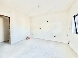 Duplex 5 camere - 365 mp teren - Asfalt - Pozitie ideala Mosnita - imagine 10