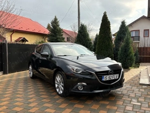 Mazda 3 CD105 Revolution