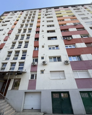 Proprietar   apartament 3 camere , 71 mp + boxă, la 5 minute de centru - imagine 2