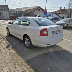 Skoda Octavia 2010 - imagine 2