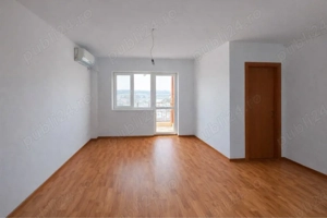 Vând apartament 3 camere complex Confort City 