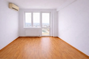 Vând apartament 3 camere complex Confort City 