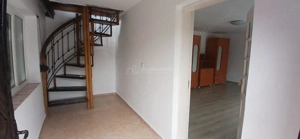 Casa 8 camere de vanzare Valea Voievozilor Targoviste 653mp teren - imagine 4