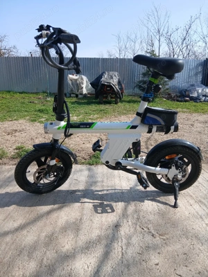 Bicicletă electrică 