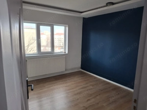 Aradului Vest | 3 camere | Decomandat | Centrală proprie - imagine 2