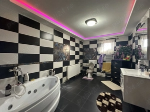 Agentia imobiliara VIGAFON vinde casa 4 camere Strejnicu - imagine 2