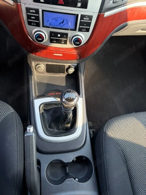 Hyundai Santa Fe 2.2 D - 150 C.P    Posibilitate Finantare cu Buletinul, Avans 0 - imagine 10