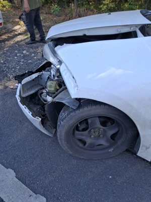 Dacia logan avariata - imagine 4