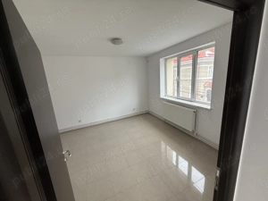 Imobil de inchiriat - Ultracentral 324 mp + curte  - imagine 3